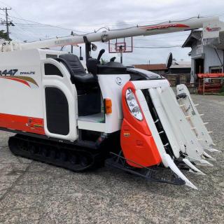 整備済みのコンバインで稲刈り簡単クボタコンバインER447モンロー付き