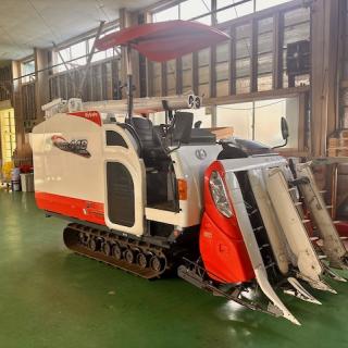 現行モデル35時間だけ　4条刈り 38馬力 クボタコンバインER438N モンロー付き　デバイダー付　時間数少ない