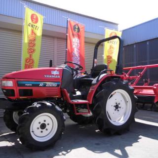トラクター ヤンマーAF226 4駆 26馬力 528時間