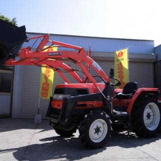 トラクター クボタ GL25 4駆 25馬力 フロントローダー付