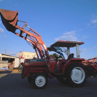 トラクター クボタL1-225 22馬力 フロントローダー付き 現状渡し