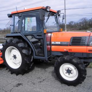 トラクター クボタ GL300 4駆 30馬力エアコンキャビン付
