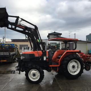 43馬力中古クボタトラクターGL430フロントローダー付き
