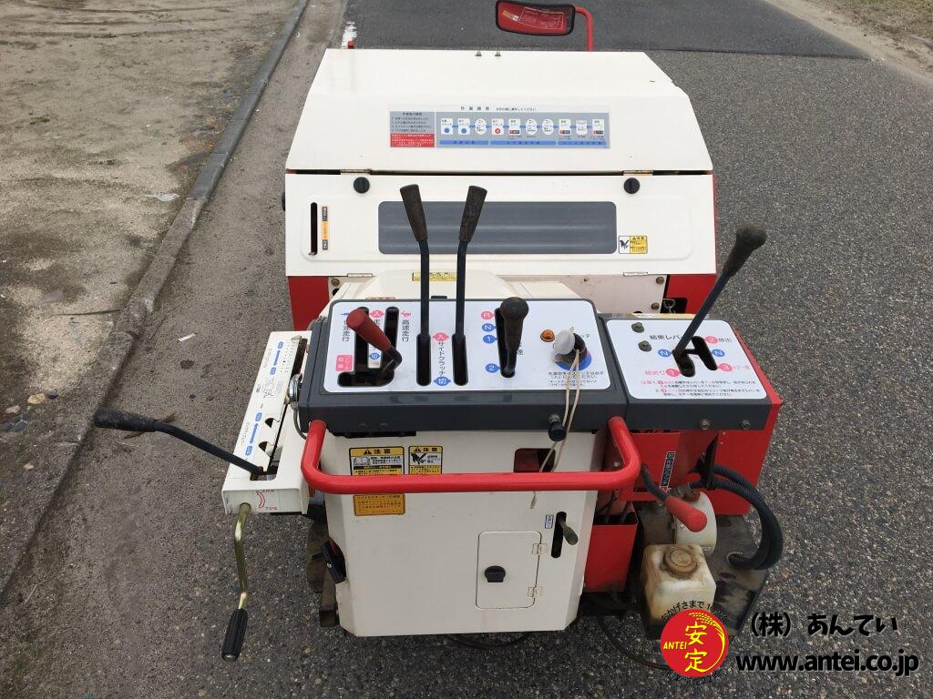 自走式ロールベーラヤンマー YRBA70 ⚙ 中古農機具専門店 - (株) あんてい