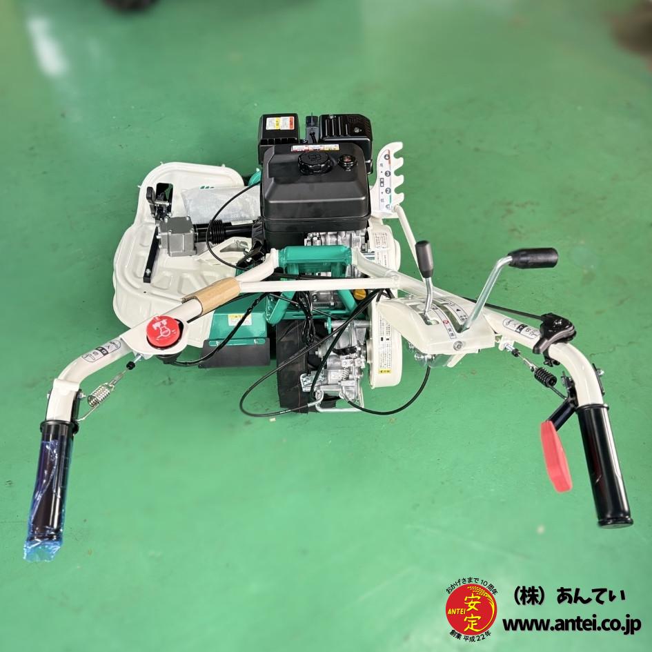 【福岡県みやま市】オーレック 二面 畦草刈り機 ウィングモア WM736A あぜ草刈機オーレックウイングモアーWM746F 2面刈りタイプの畦用草刈機