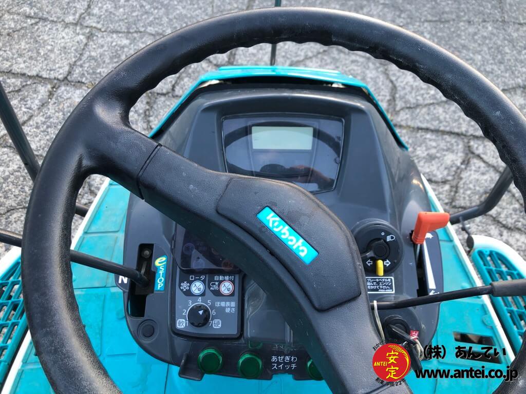 6条植クボタ田植機ZP67キレイ。 ⚙ 中古農機具専門店 - (株) あんてい