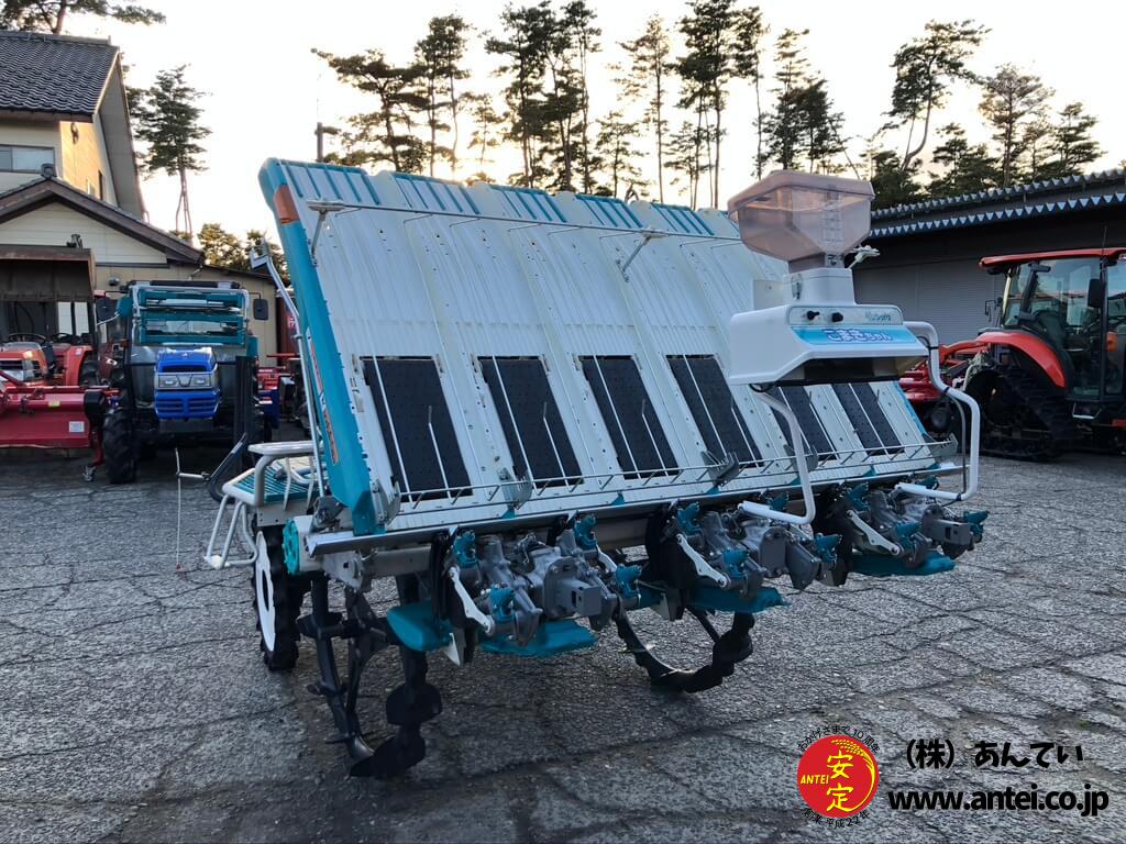 6条植クボタ田植機ZP67キレイ。 ⚙ 中古農機具専門店 - (株) あんてい