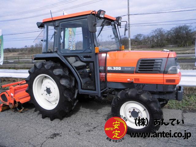 トラクター クボタ GL300 4駆 30馬力エアコンキャビン付 ⚙ 中古農機具