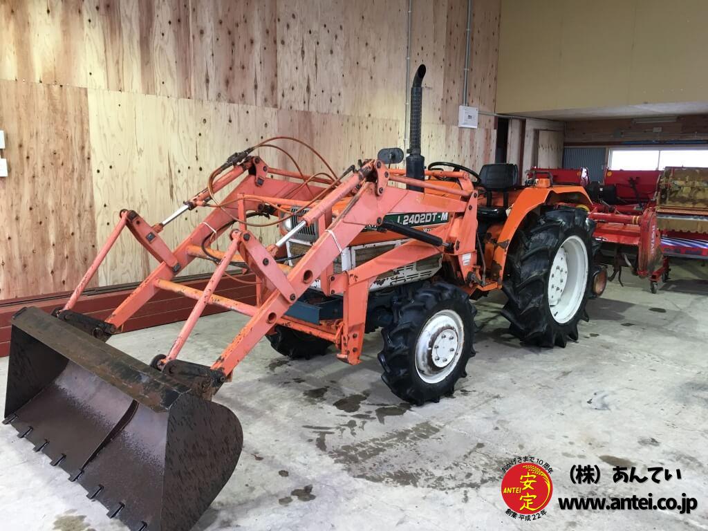 中古クボタトラクターL2402DT-M 四駆フロントローダー現状です