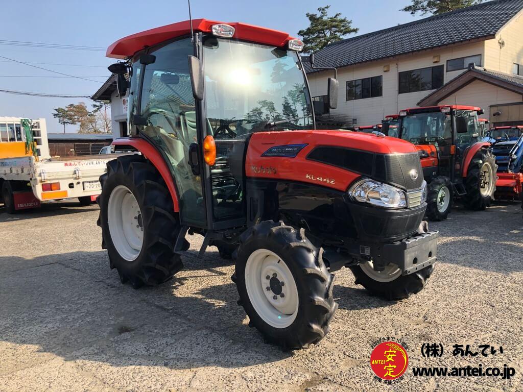 平成27年クボタトラクターKL44ZHアワーメーター420時間。 ⚙ 中古