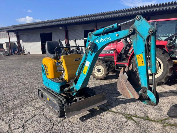 中古　クボタ油圧ショベルU-008 