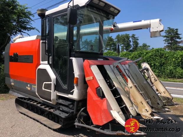 条刈の98馬力クボタコンバインAR98Q