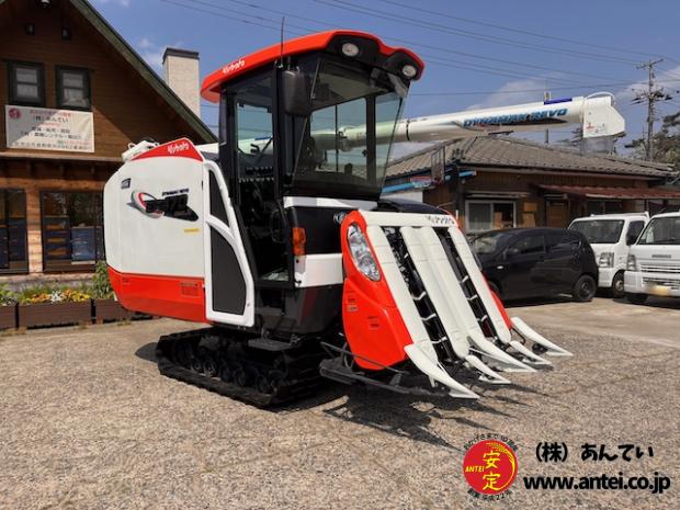 4条刈70馬力クボタコンバインER470キャビンとモンロー付き完全整備済み。