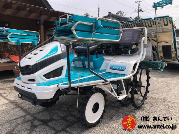 8条植えクボタ田植機EP8Dディーゼルエンジン249時間整備済み。