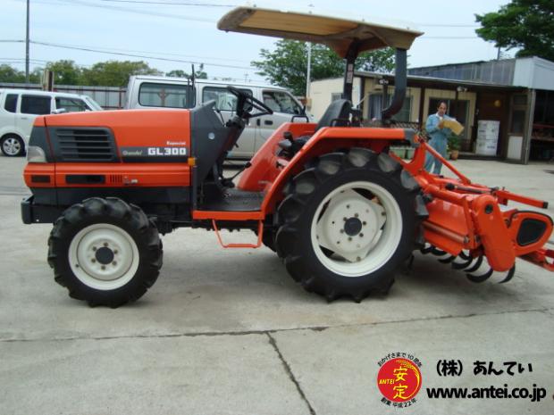 トラクター クボタGL300 30馬力 屋根付き