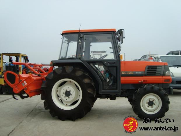 トラクター クボタGL320 32馬力 キャビン付き