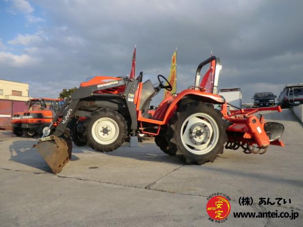 トラクター クボタKT24 4駆 24馬力 フロントローダー付