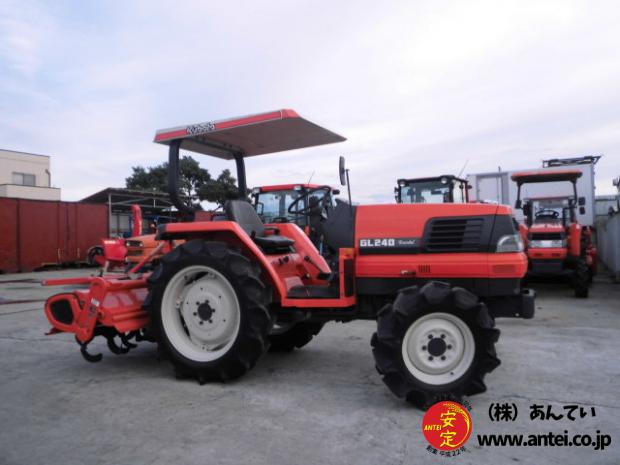 トラクター クボタ GL240 4駆 24馬力 701時間 屋根付き