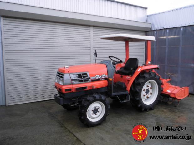トラクター クボタGL25 4駆 25馬力 屋根付