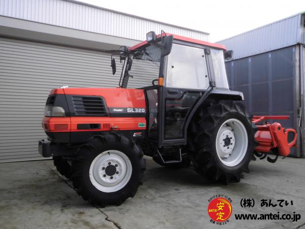 トラクター クボタ GL320 4駆 32馬力 キャビン付
