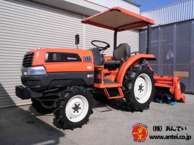 トラクター クボタ KL23 4駆 23馬力 494時間 屋根付き