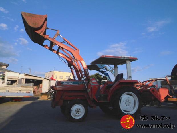 トラクター クボタL1-225 22馬力 フロントローダー付き 現状渡し