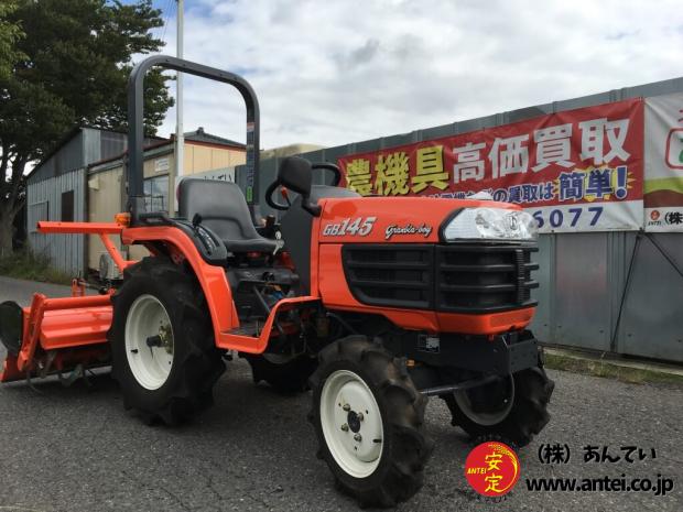 小型クボタトラクターGB145 14馬力ピカピカ！