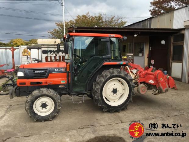 中古クボタトラクターGL281FQ現状渡しです。