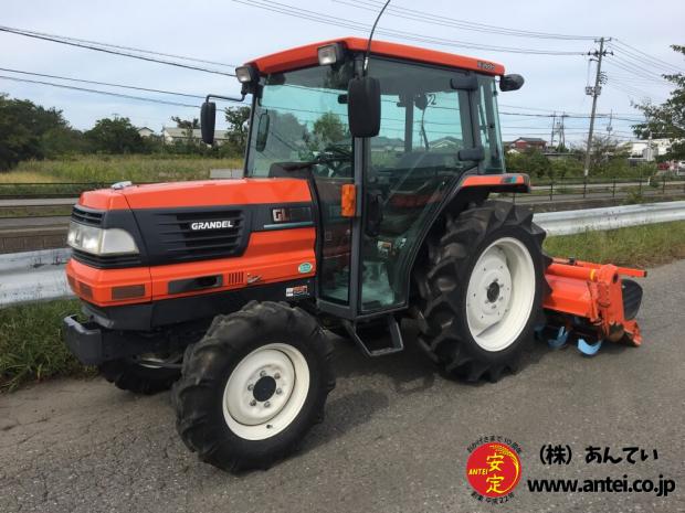 29馬力クボタトラクターGL281Qエアコンキャビン。