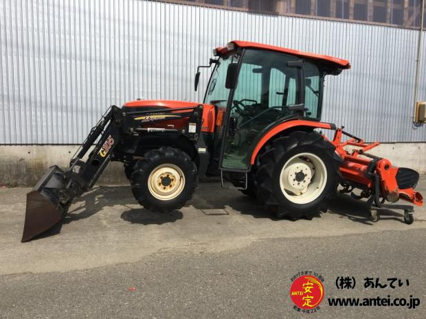 新型34馬力クボタトラクターKL345フロントローダー付きバンバンです。