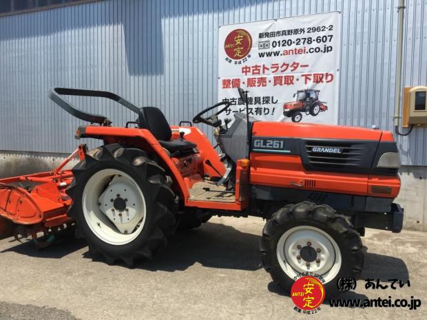 安価格27馬力クボタトラクターGL261ノークラッチです。