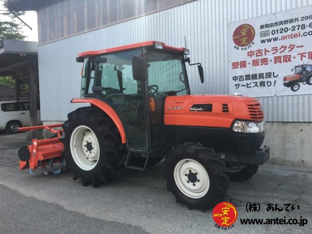 33馬力クボタトラクターKL330Qキャビンエアコン付き。