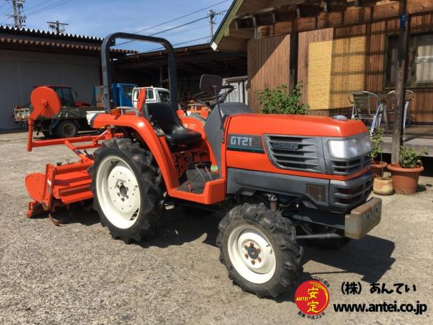 21馬力クボタトラクターGT21純正ロータリーRL140T付き。