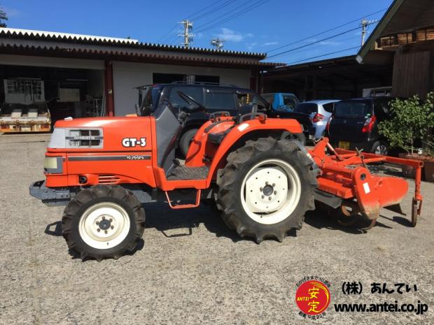 21馬力クボタトラクターGT-3パワーステ付きです。