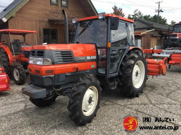 43馬力クボタトラクターGL430QロータリーRM8Gです