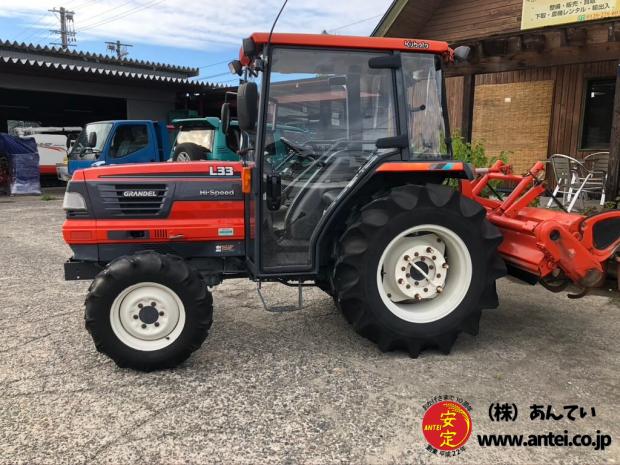 33馬力クボタトラクターL33ハイスピードGL337同じです。