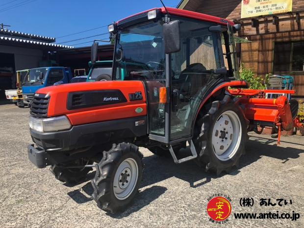 中古25馬力クボタトラクターKL25エアコンキャビン付き。