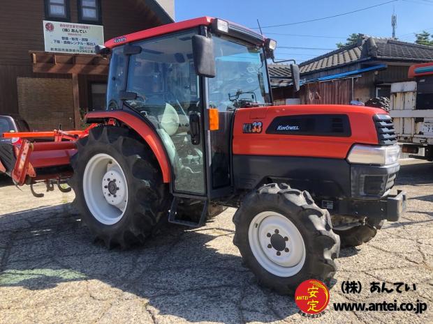 33馬力中古クボタトラクターKL33QエアコンキャビンUシフトです。