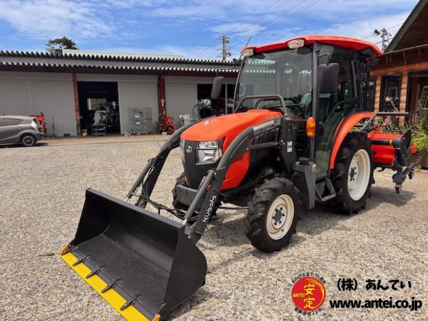 28馬力クボタトラクターS28 ローダー付き ロータリー付